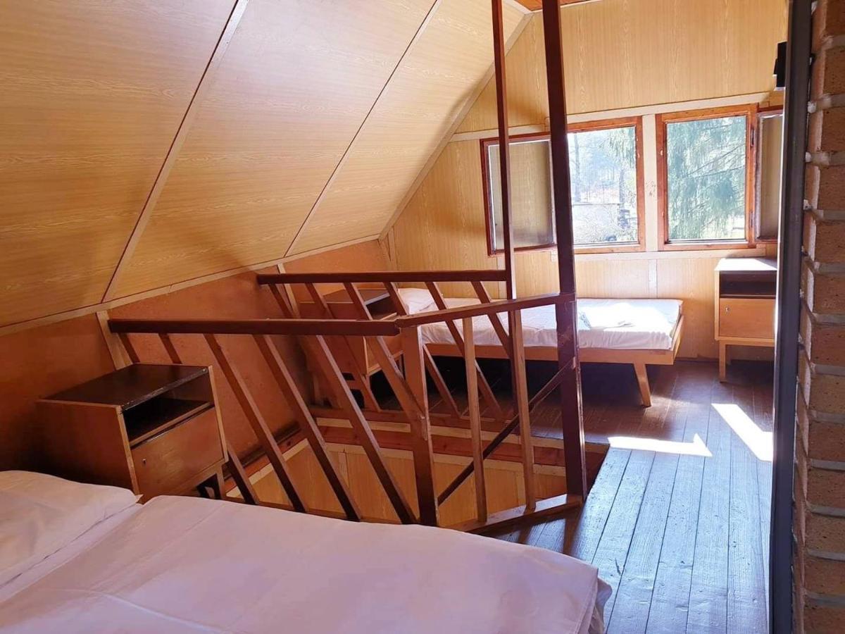 Lodge Chatovy Tabor Maly Ratmirov